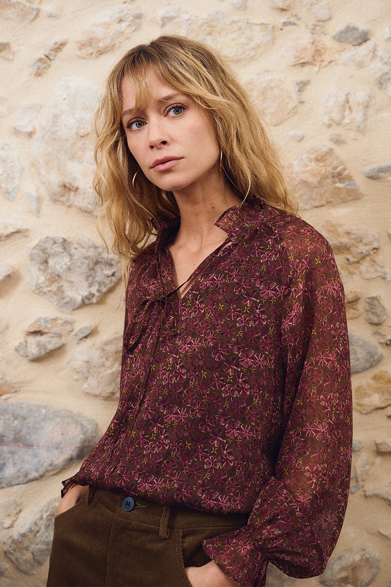 Camisa de manga larga con estampado · Khaki Olga