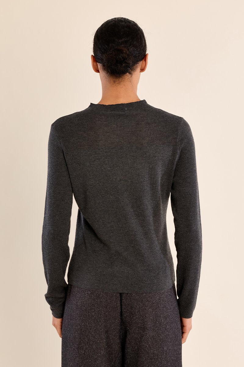 Jersey de manga larga detalle abalorios · Dark Grey